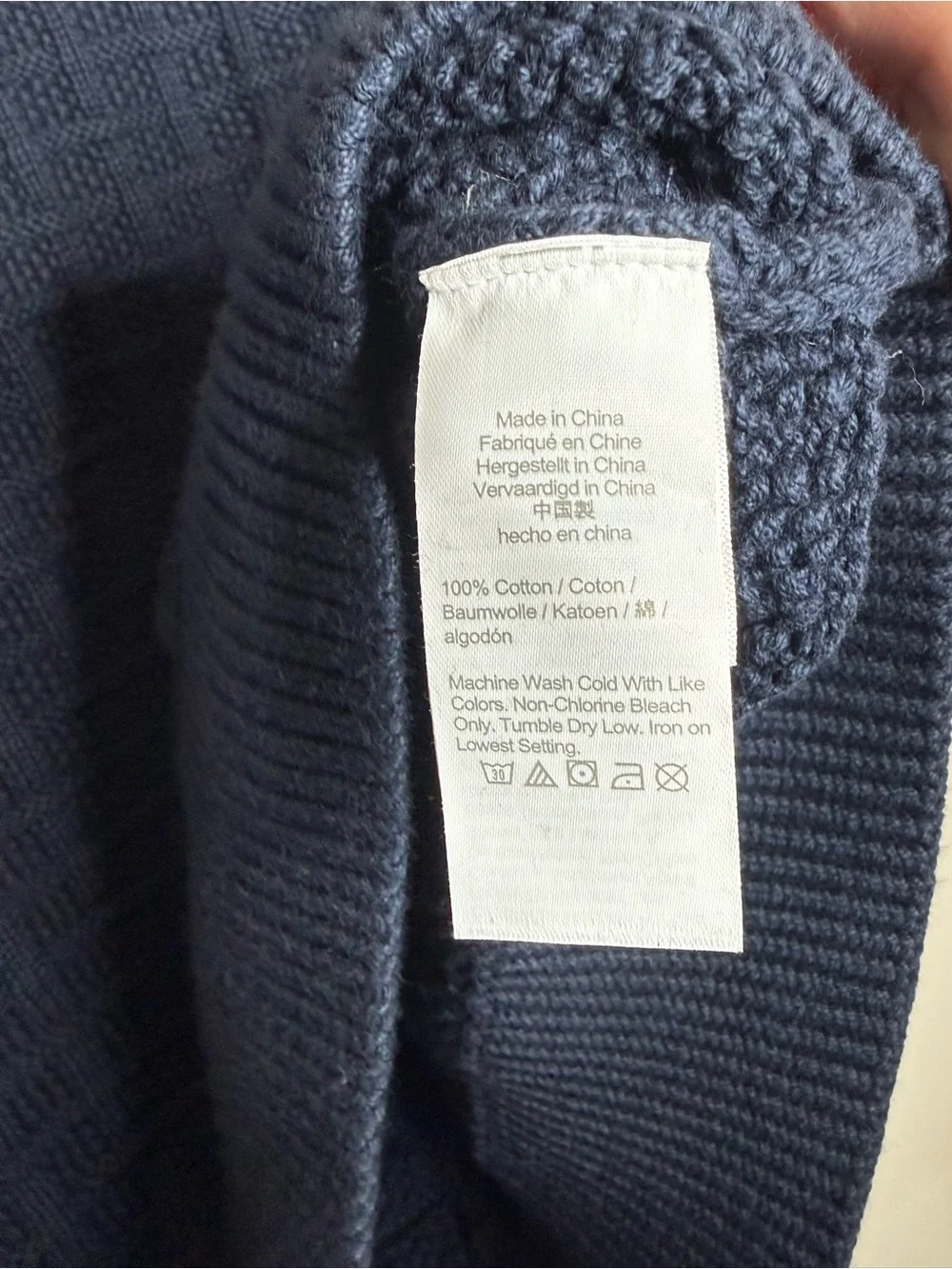 J Crew Men’s Cotton V neck sweater vest in checkered stitch Navy NWT Large